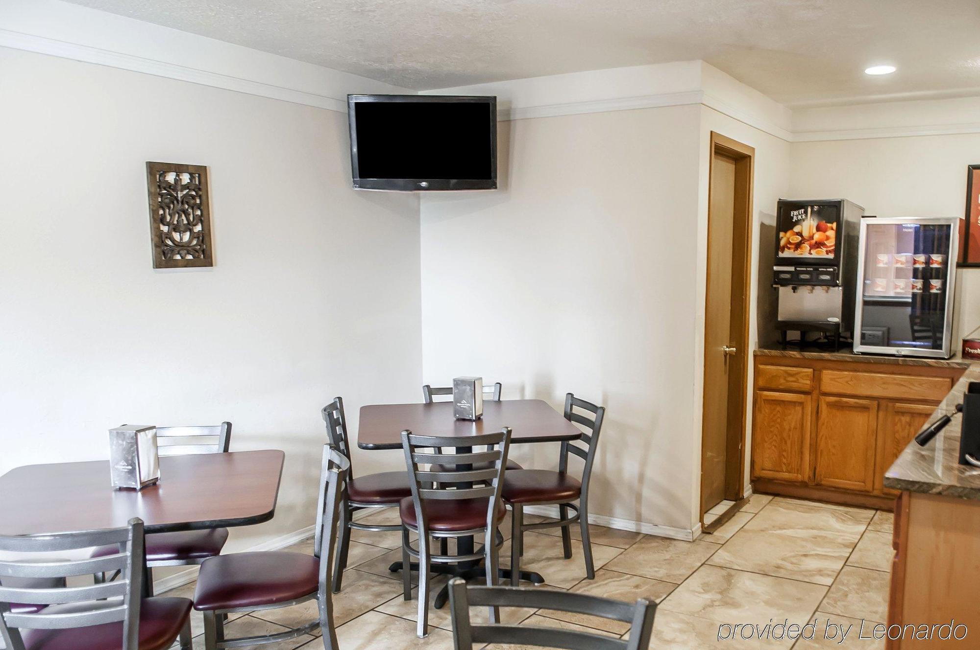 Econo Lodge Midtown Albuquerque Exterior photo